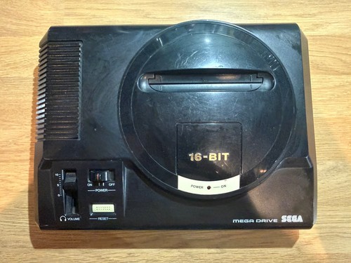 Sega mega drive console - sega,